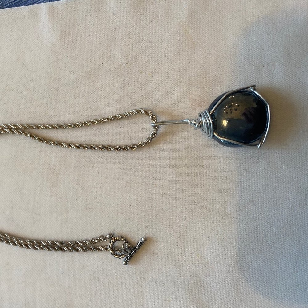 shiny black/grey stone pendant